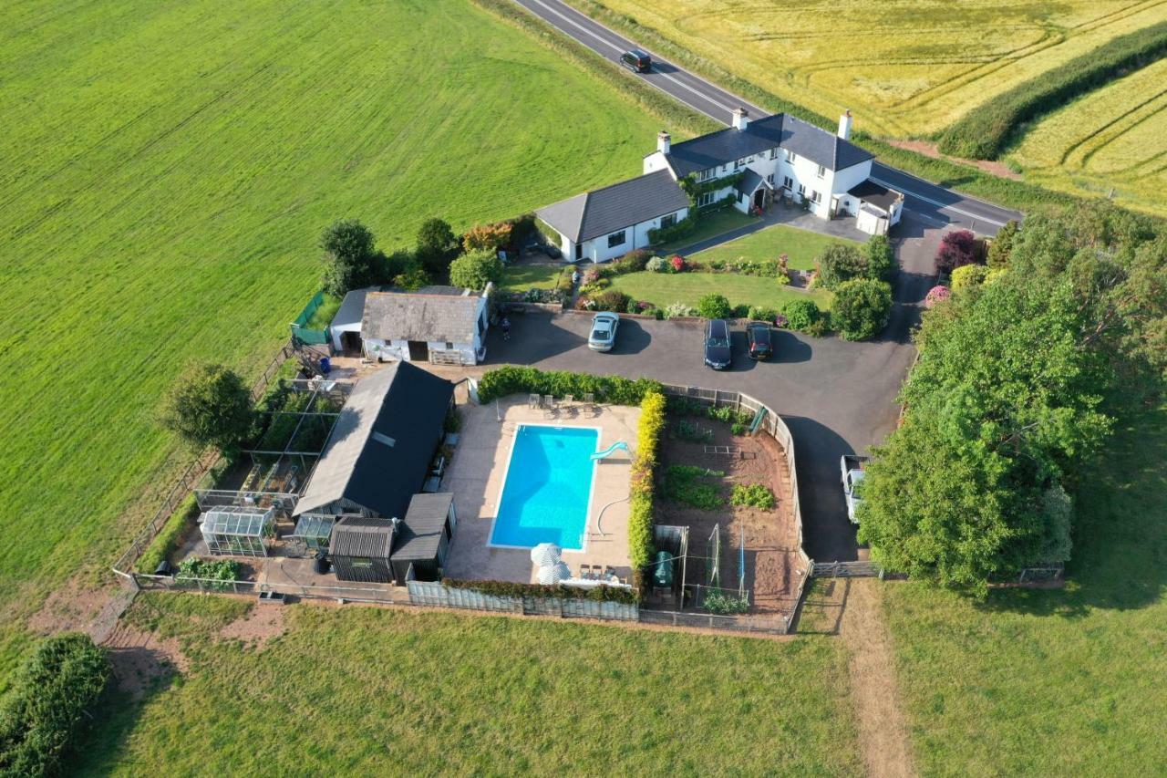 Bed and Breakfast Bournestream Withycombe Экстерьер фото